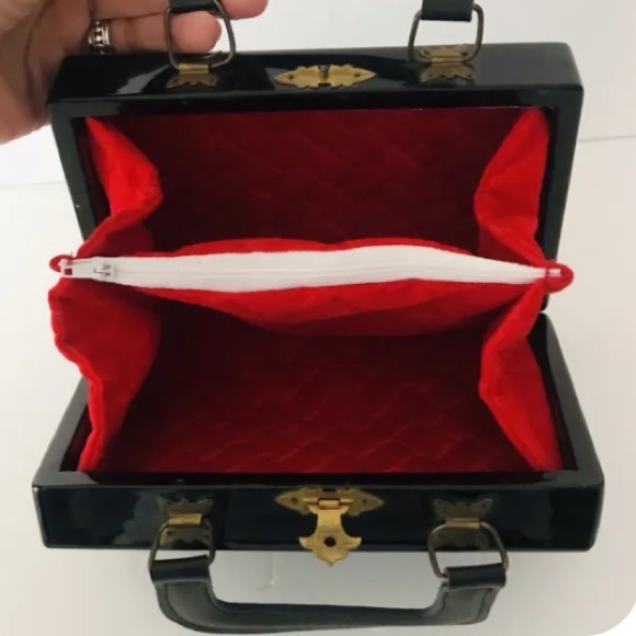 Vintage Black Lacquer Box Purse with Inlaid MOP Roses Signed Ky Niem - Picture 3 of 7